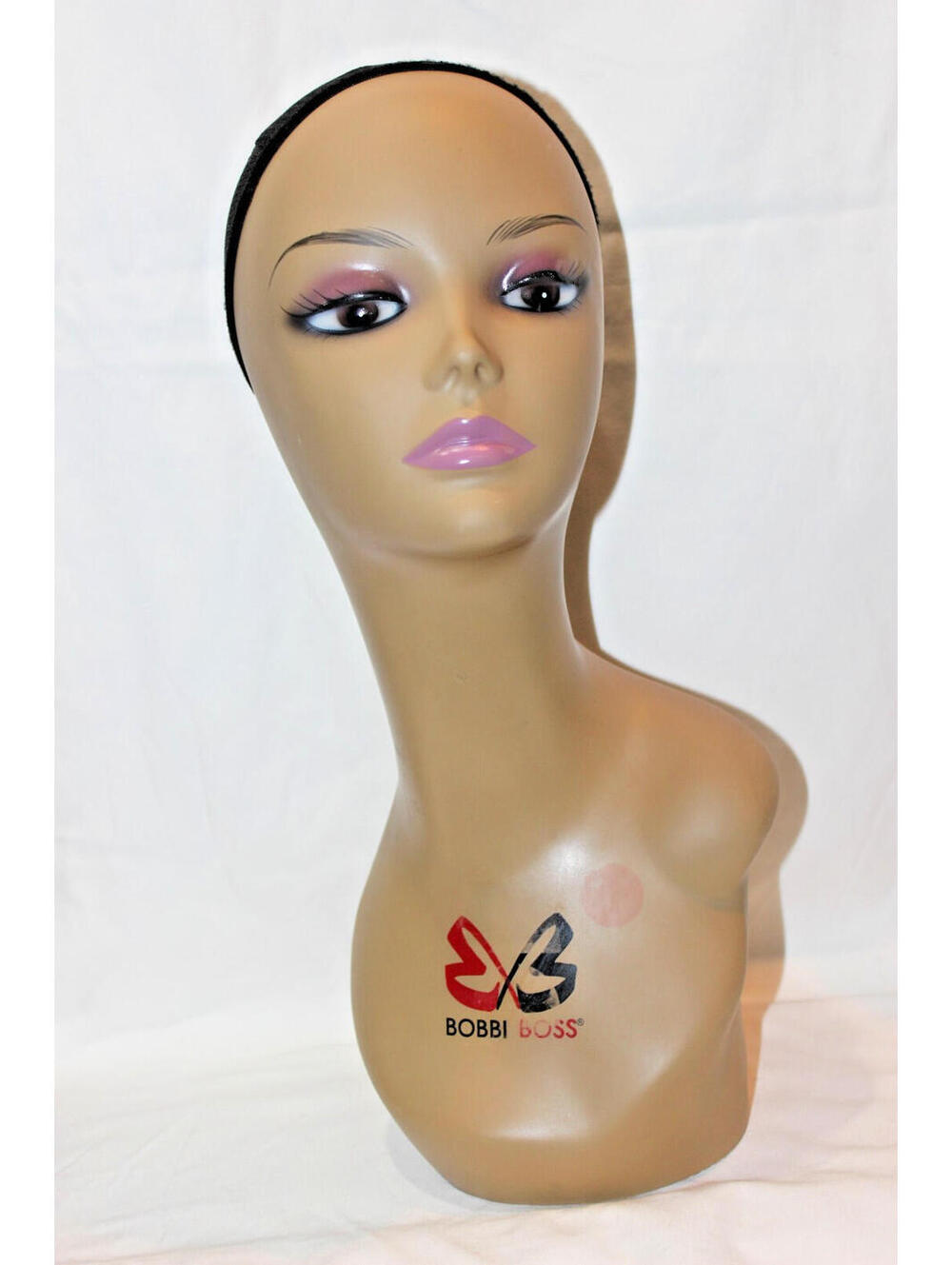 REALISTIC BOBBI BOSS LIFELIKE WIG MANNEQUIN HEAD /BUST SALON DISPLAY COSMETOLOGY